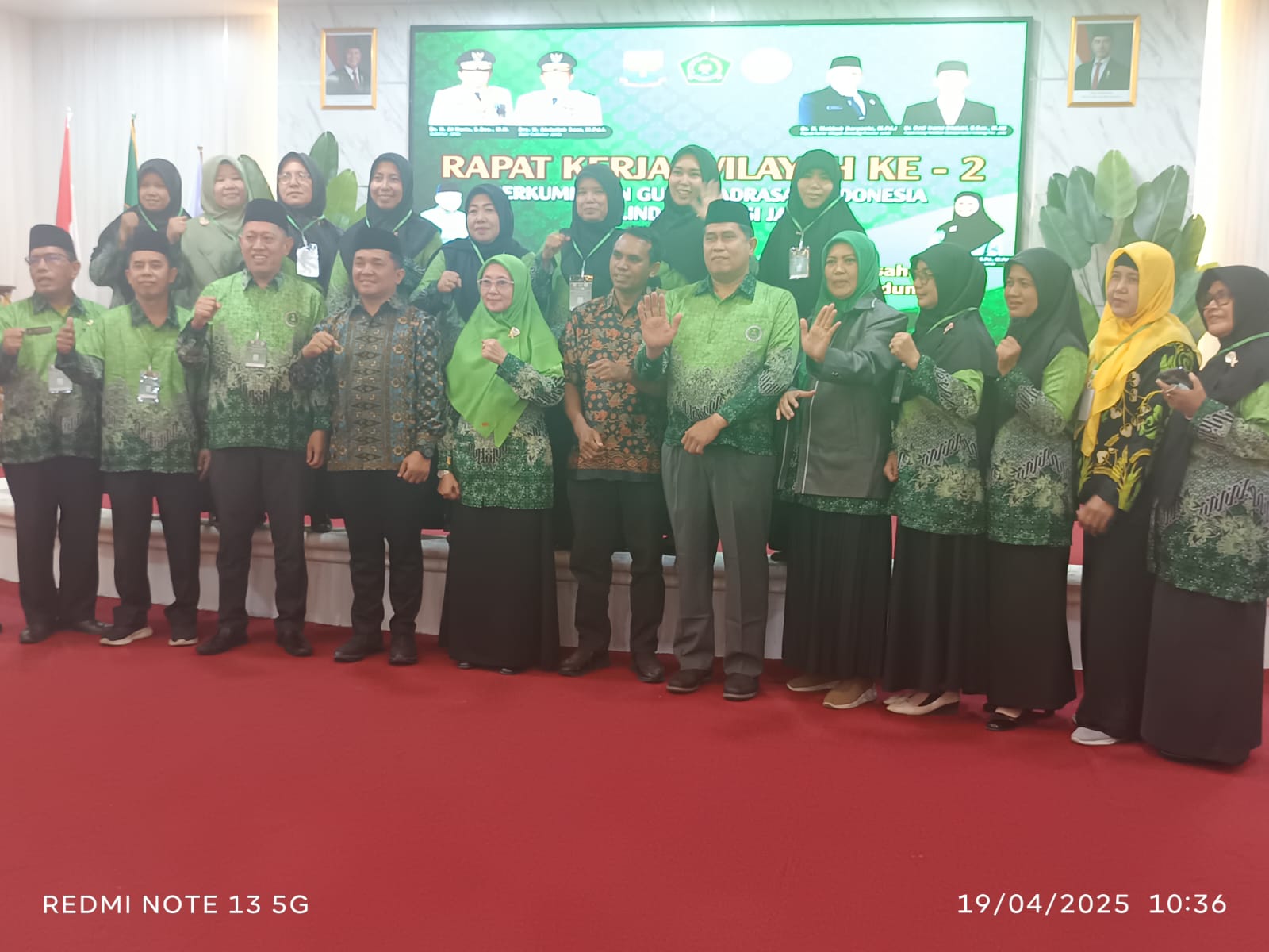 MTsN 1 Kota Jambi Hadiri Rapat Kerja Wilayah II PGM Indonesia Provinsi Jambi: Profesionalitas dan Sinergi Guru Madrasah untuk Pendidikan yang Berkualitas dan Mendunia