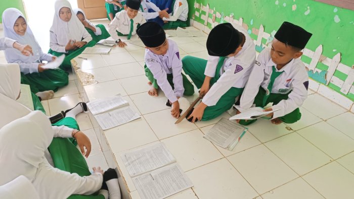 Berbagai Strategi Guru MIN 4 Tebo Hadirkan Pembelajaran Bermakna Berbagai Strategi Guru MIN 4 Tebo Hadirkan Pembelajaran Bermakna