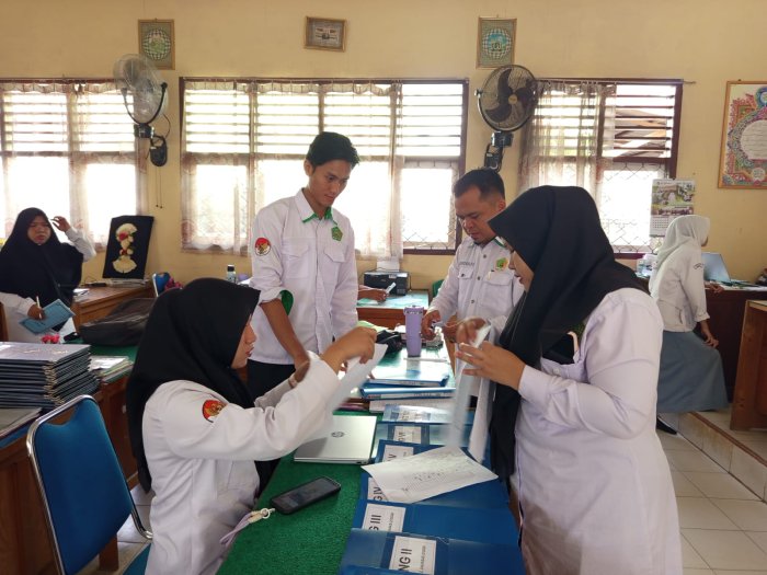 Hari Terakhir Asesmen Sumatif Akhir Semester Genap di MAN 2 Bungo Berjalan Lancar, Panitia dan Peserta Didik Merasa Lega