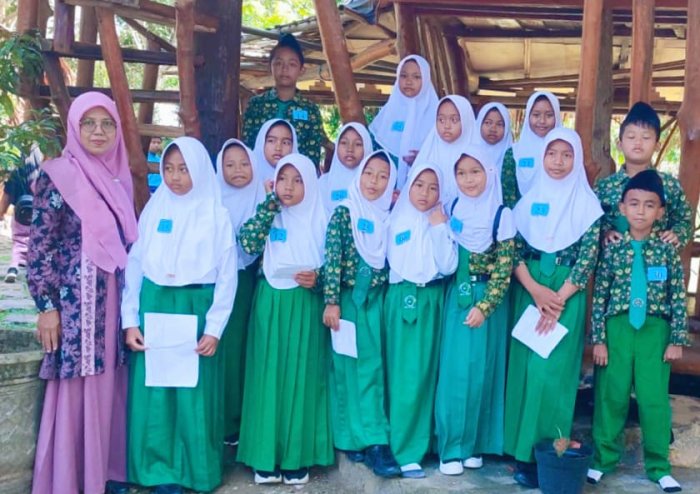 Sebanyak 17 Siswa MIN 4 Tebo Ikuti Lomba Cipta dan Baca Puisi
