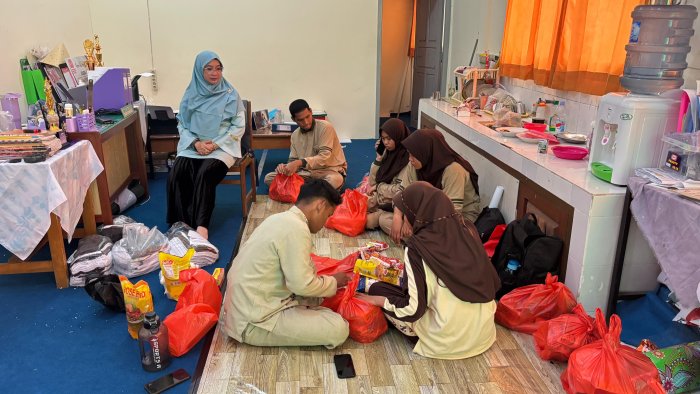 OSIM MAN 2 Kota Jambi Siapkan Bakti Sosial Sambut Hari Guru Nasional 2025 OSIM MAN 2 Kota Jambi Siapkan Bakti Sosial Sambut Hari Guru Nasional 2025