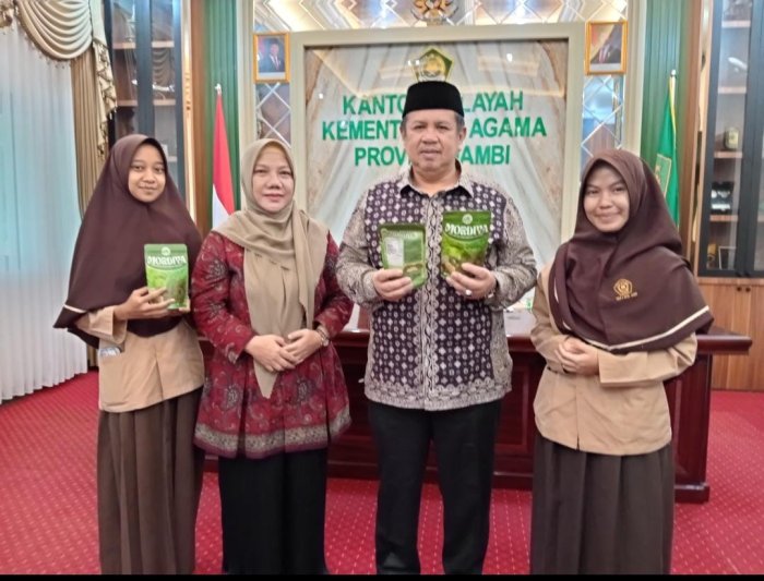 MORDIYA, Inovasi Makanan Sehat Siswi MAN 2 Kota Jambi Dapat Apresiasi Kakanwil Kemenag Jambi MORDIYA, Inovasi Makanan Sehat Siswi MAN 2 Kota Jambi Dapat Apresiasi Kakanwil Kemenag Jambi