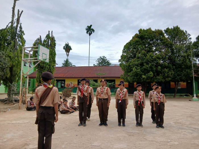 MTsN 2 Bungo Gelar Latihan LKBB untuk Pramuka MTsN 2 Bungo Gelar Latihan LKBB untuk Pramuka