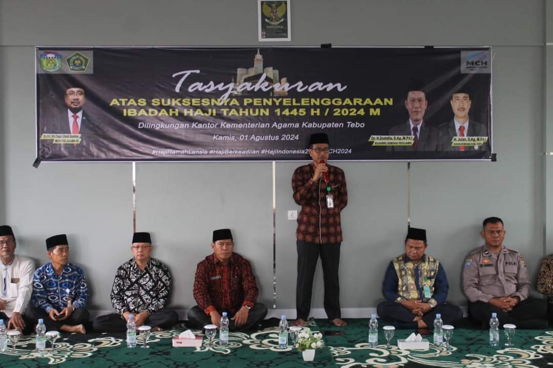 SUKSES HAJI 2024 KEPALA MAN 2 TEBO MENGIKUTI TASYAKURAN HAJI DI KEMENAG TEBO SUKSES HAJI 2024 KEPALA MAN 2 TEBO MENGIKUTI TASYAKURAN HAJI DI KEMENAG TEBO