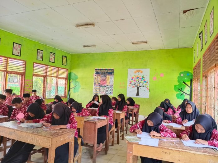 Maksimalkan Masa Remaja, Pesan Inspiratif untuk Siswa: Belajar di Waktu Muda Bagaikan Mengukir di Atas Batu Maksimalkan Masa Remaja, Pesan Inspiratif untuk Siswa: Belajar di Waktu Muda Bagaikan Mengukir di Atas Batu