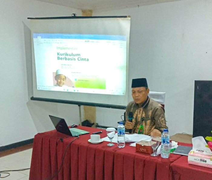 Waka Kurikulum MTsN 1 Bungo Ikuti Lanjutan Workshop KBC Bersama Pengawas Madrasah di Hotel Wiltop Waka Kurikulum MTsN 1 Bungo Ikuti Lanjutan Workshop KBC Bersama Pengawas Madrasah di Hotel Wiltop