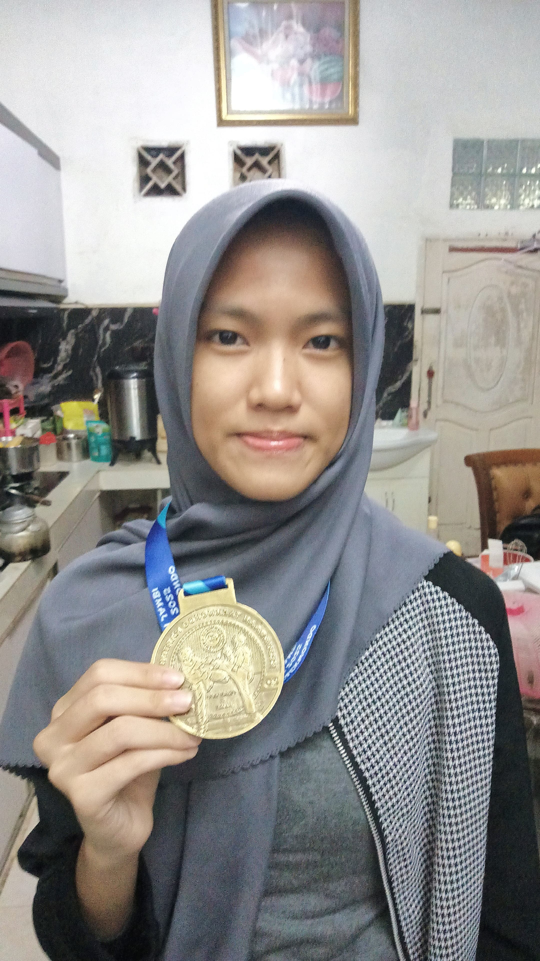 Tendangan Keren Haura Bawa Pulang Juara 2 di Kartini CUP 2025 Tendangan Keren Haura Bawa Pulang Juara 2 di Kartini CUP 2025