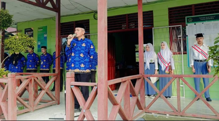 Amanat Pembina Upacara, Tekankan Pembentukan Karakter dan Kedisiplinan Amanat Pembina Upacara, Tekankan Pembentukan Karakter dan Kedisiplinan