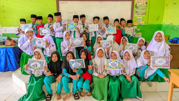 Rangkuman Pesantren Kilat MIN 4 Tebo: Kolaborasi dengan Dua Pondok Pesantren, Hasilkan Pengalaman Keagamaan yang Kaya Rangkuman Pesantren Kilat MIN 4 Tebo: Kolaborasi dengan Dua Pondok Pesantren, Hasilkan Pengalaman Keagamaan yang Kaya