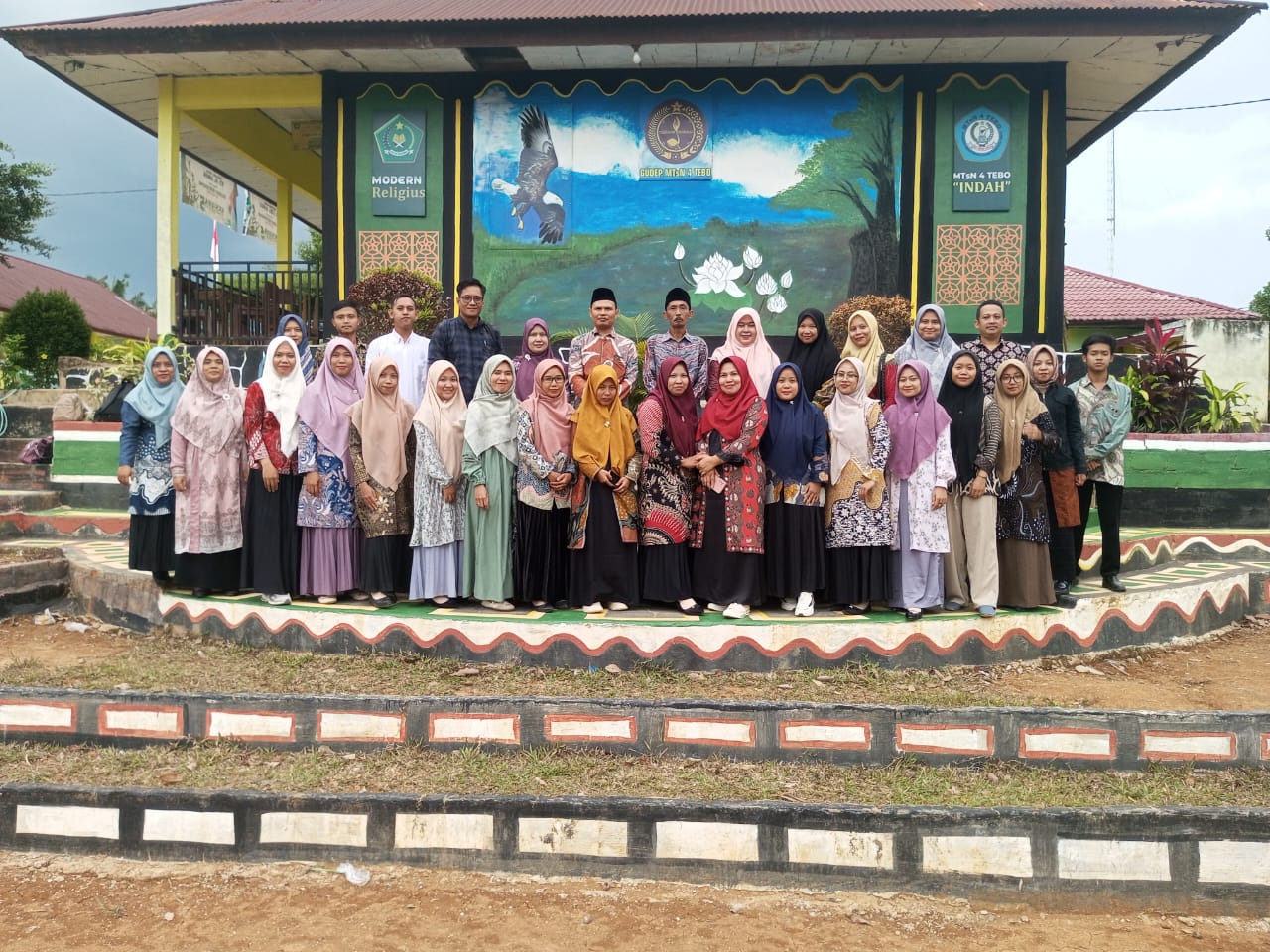 GURU MATEMATIKA MTSN 5 TEBO IKUTI SOSIALISASI METODE GASING