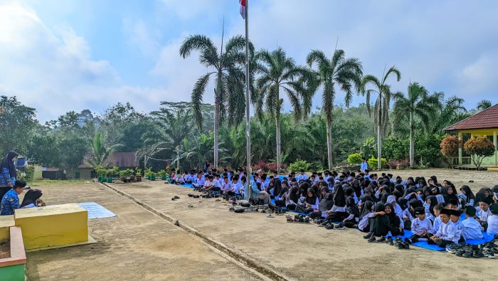 Pembiasaan Yasinan Jumat Pagi di MIN 4 Tebo Makin Tertib