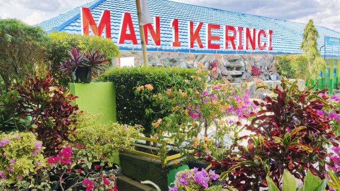 MAN 1 Kerinci Dorong Pengembangan Mahasiswa Lewat Program Magang MAN 1 Kerinci Dorong Pengembangan Mahasiswa Lewat Program Magang