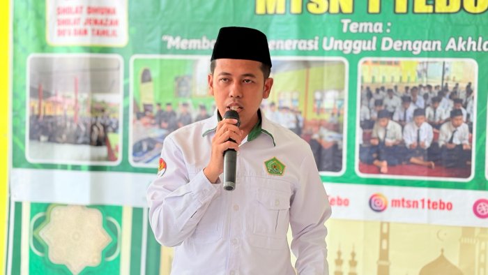 MTsN 1 Tebo Selenggarakan Pesantren Kilat Bahas Adab Al-Quran