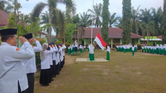 Upacara Bendera MIN 3 Tebo : Pentingnya Menjaga Kebersihan Madrasah