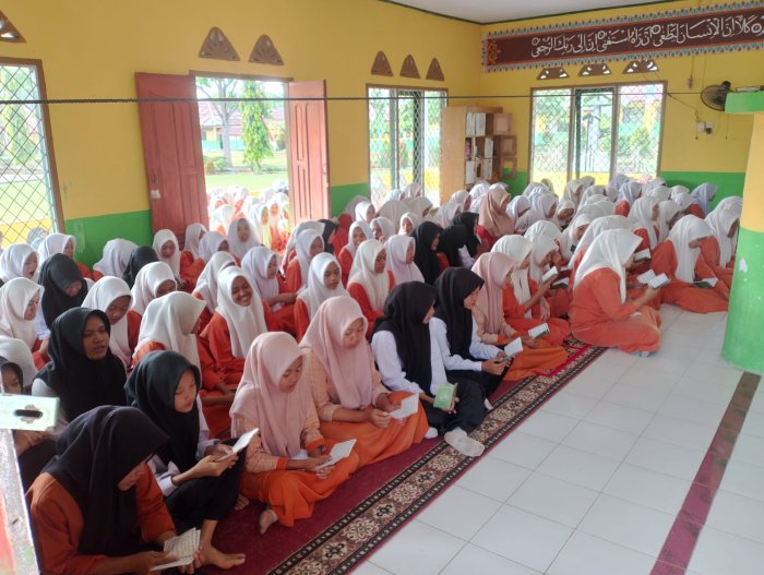 MAN 2 Tebo Gelar Muhadhoroh Rutin untuk Kembangkan Siswa