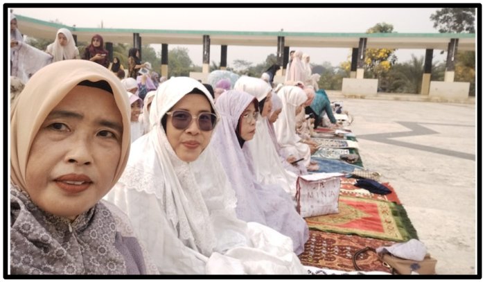 Memohon Diturunkannya Hujan, Keluarga Besar MTsN 1 Tebo Ikuti Sholat Istisqa di Masjid Agung Al-Ittihad Memohon Diturunkannya Hujan, Keluarga Besar MTsN 1 Tebo Ikuti Sholat Istisqa di Masjid Agung Al-Ittihad