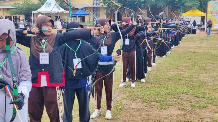 Empat Atlet MAN 2 Kota Jambi Lolos Babak Penyisihan dari Lima Peserta Kategori Horse Bow (Tradisional) 20 Meter Empat Atlet MAN 2 Kota Jambi Lolos Babak Penyisihan dari Lima Peserta Kategori Horse Bow (Tradisional) 20 Meter