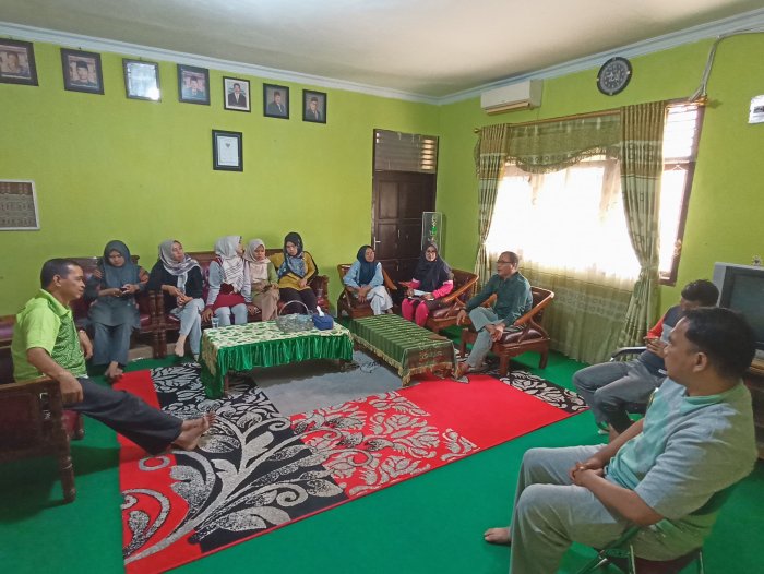 Kepala MTsN 2 Bungo Gelar Rapat Tingkatkan Disiplin dan Kinerja Kepala MTsN 2 Bungo Gelar Rapat Tingkatkan Disiplin dan Kinerja