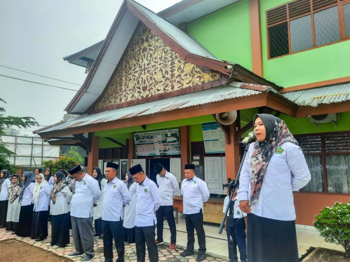 Bijak Bermedia Sosial Menjadi Tema Amanat Upacara 15 September 2025
