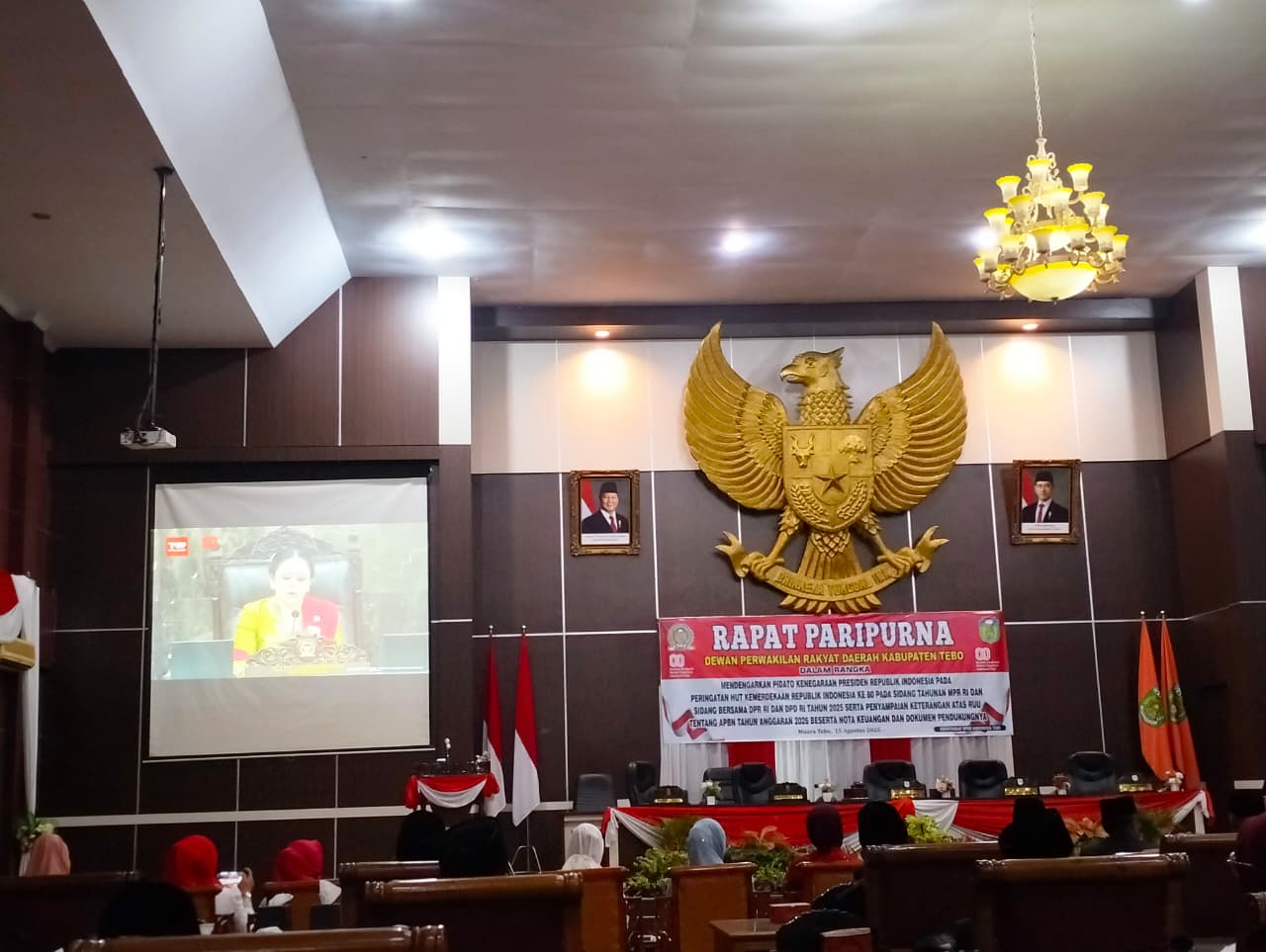 KEPALA MAN 2 TEBO HADIRI RAPAT PARIPURNA HUT RI KE-80 KEPALA MAN 2 TEBO HADIRI RAPAT PARIPURNA HUT RI KE-80