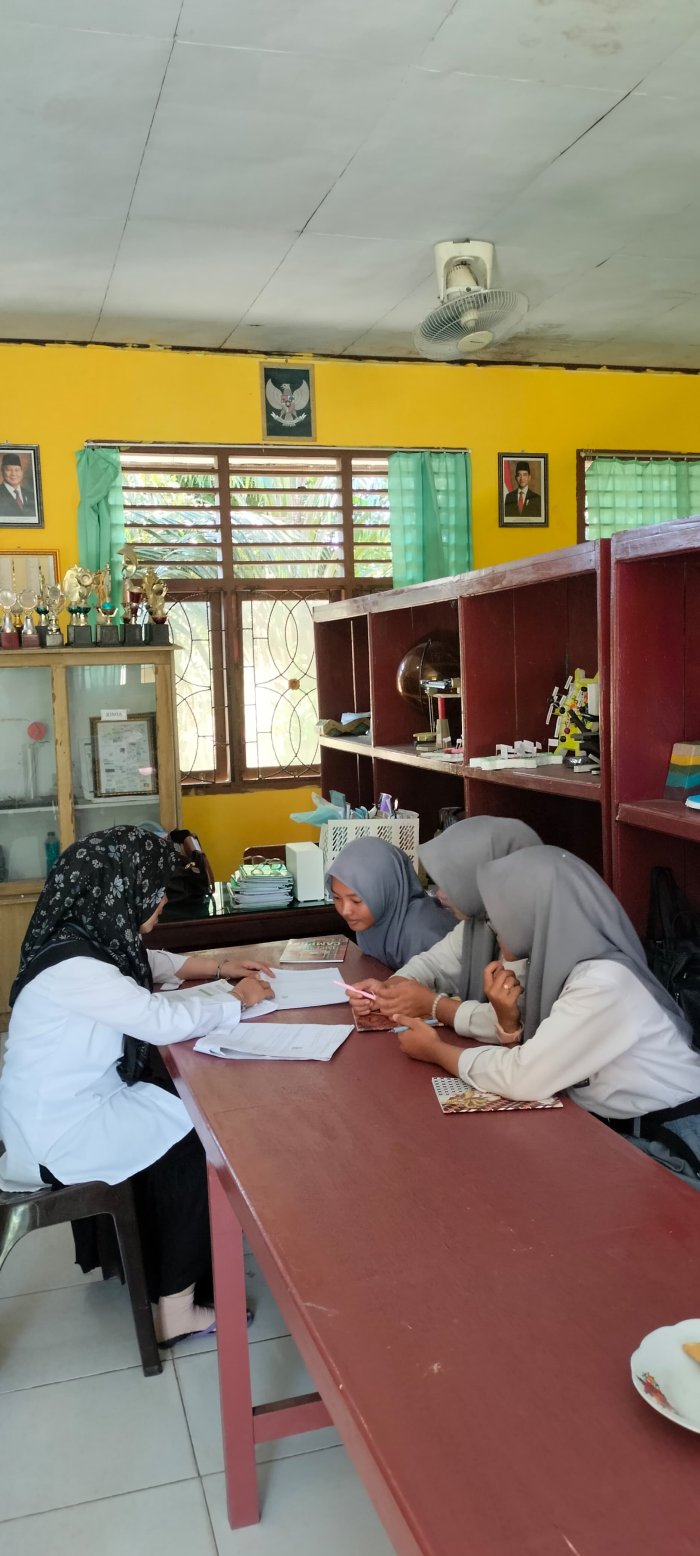 Tiga Siswa MAN 2 Tebo Siap Ikuti Bimbingan OMI