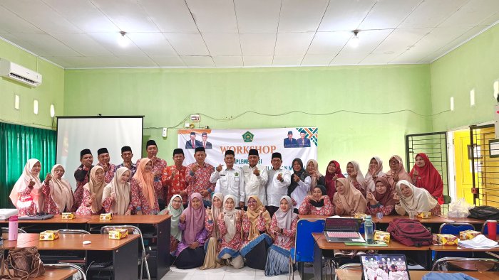 Workshop Implementasi KBC dan Pembelajaran Mendalam: Menumbuhkan Ilmu dan Menguatkan Akhlak di MAN 1 Kota Jambi Workshop Implementasi KBC dan Pembelajaran Mendalam: Menumbuhkan Ilmu dan Menguatkan Akhlak di MAN 1 Kota Jambi