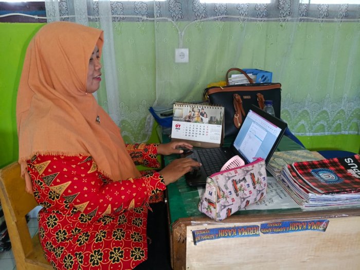 Tingkatkan Kualitas Pendidikan, Guru MTsN 1 Bungo Fokus Rampungkan Administrasi Pembelajaran Tingkatkan Kualitas Pendidikan, Guru MTsN 1 Bungo Fokus Rampungkan Administrasi Pembelajaran