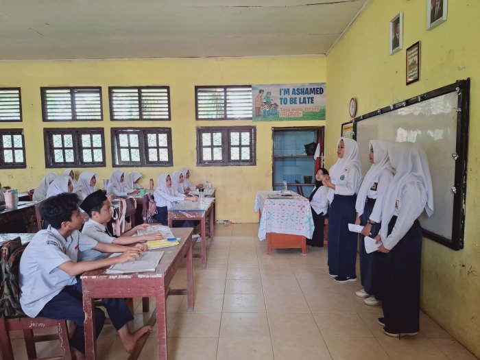 Gelorakan Demokrasi Madrasah, MTsN 2 Bungo Gelar Sosialisasi Pendaftaran Calon Ketua dan Wakil Ketua OSIM