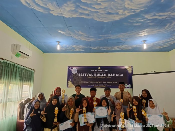 Berkat Karya Indahnya, Siswa MAN 1 Kota Jambi Raih Juara 2 Menulis Puisi di Festival Bulan Bahasa FLP Wilayah Jambi Berkat Karya Indahnya, Siswa MAN 1 Kota Jambi Raih Juara 2 Menulis Puisi di Festival Bulan Bahasa FLP Wilayah Jambi