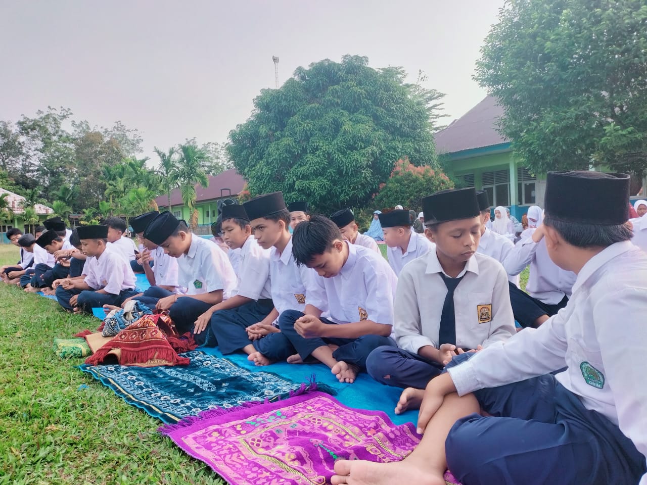 DHUHA REKATKAN DISIPLIN DAN NILAI AGAMA DALAM KEHIDUPAN