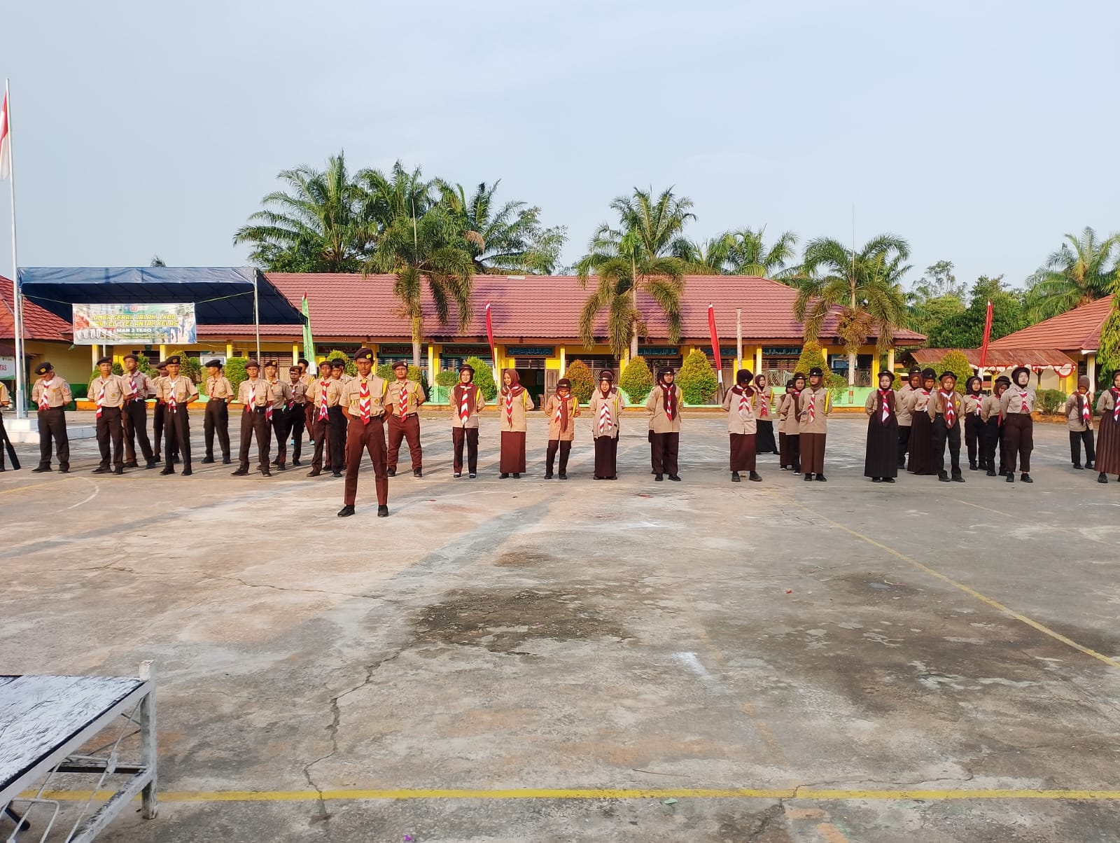 MAN 2 TEBO GELAR UPACARA MEMPERINGATI  HARI ULANG TAHUN PRAMUKA KE-64 TAHUN 2025.