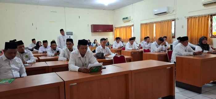 Kepala MTsN 5 Tebo Ikuti Pelatihan Kurikulum Berbasis Cinta di Jambi Kepala MTsN 5 Tebo Ikuti Pelatihan Kurikulum Berbasis Cinta di Jambi