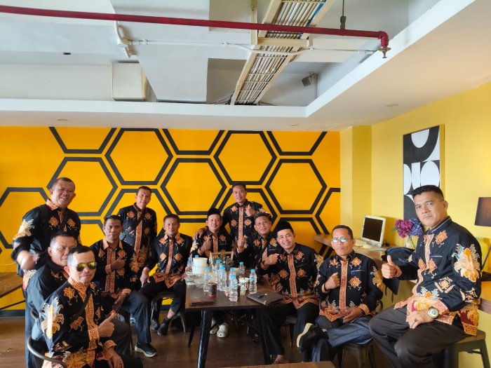 Perwakilan Bungo Akhiri OMI Nasional dengan Foto Bersama Perwakilan Bungo Akhiri OMI Nasional dengan Foto Bersama