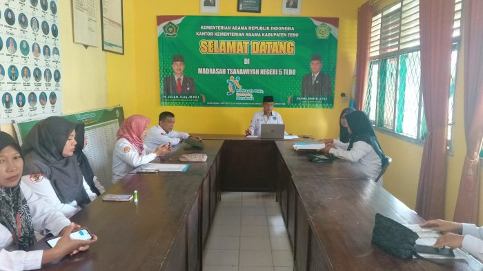 MTsN 5 Tebo Tancap Gas Jelang Visitasi Akreditasi Minggu Depan MTsN 5 Tebo Tancap Gas Jelang Visitasi Akreditasi Minggu Depan