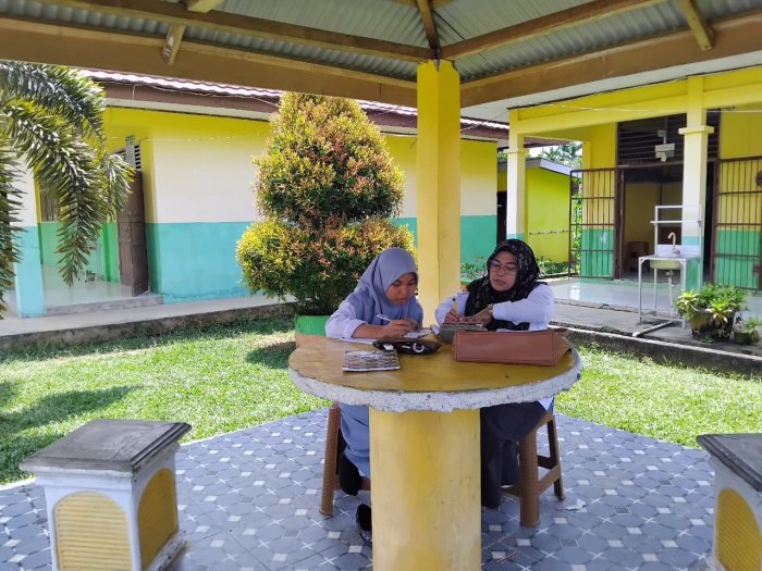 Herlita Azril Raih Juara 3 Olimpiade Ekonomi Kabupaten Tebo Herlita Azril Raih Juara 3 Olimpiade Ekonomi Kabupaten Tebo