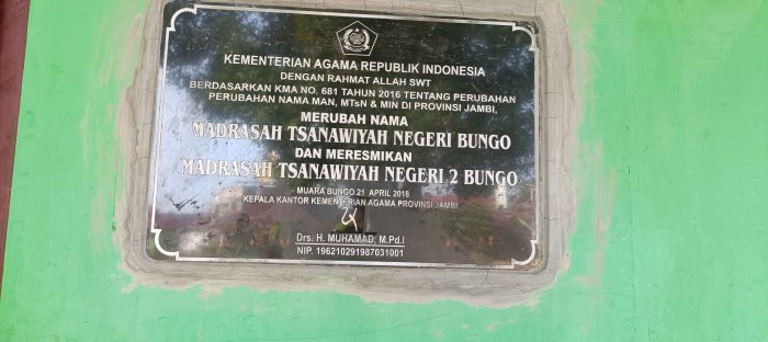 Prasasti Resmikan Perubahan Nama, MTsN 2 Bungo Tegaskan Identitas Baru