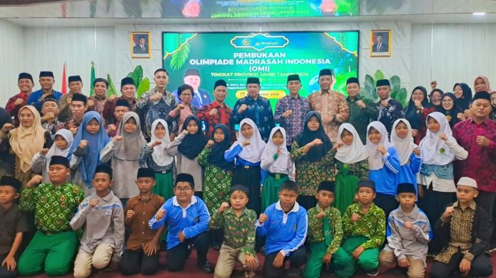 Siap Berlaga, Murid Perwakilan MIN 4 Tebo Ikuti Pembukaan OMI Tingkat Provinsi Jambi Siap Berlaga, Murid Perwakilan MIN 4 Tebo Ikuti Pembukaan OMI Tingkat Provinsi Jambi