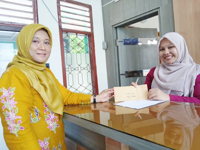 Peduli Sesama, MAN 2 Bungo Serahkan Bantuan untuk Korban Bencana Alam Sumatera ke Kantor Kemenag Bungo Peduli Sesama, MAN 2 Bungo Serahkan Bantuan untuk Korban Bencana Alam Sumatera ke Kantor Kemenag Bungo