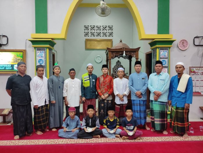 Eratkan Silaturahmi, MAN 2 Tebo Gelar Safari Ramadhan di Masjid Amirul Mukminin Islamic Center Sumay (Tebo, Jambi) Desa Teluk Singkawang