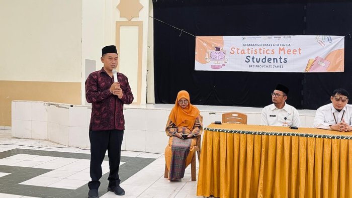 MAN 2 Kota Jambi Apresiasi BPS Provinsi Jambi, Perkuat Sinergi dalam Literasi Statistik Pelajar MAN 2 Kota Jambi Apresiasi BPS Provinsi Jambi, Perkuat Sinergi dalam Literasi Statistik Pelajar