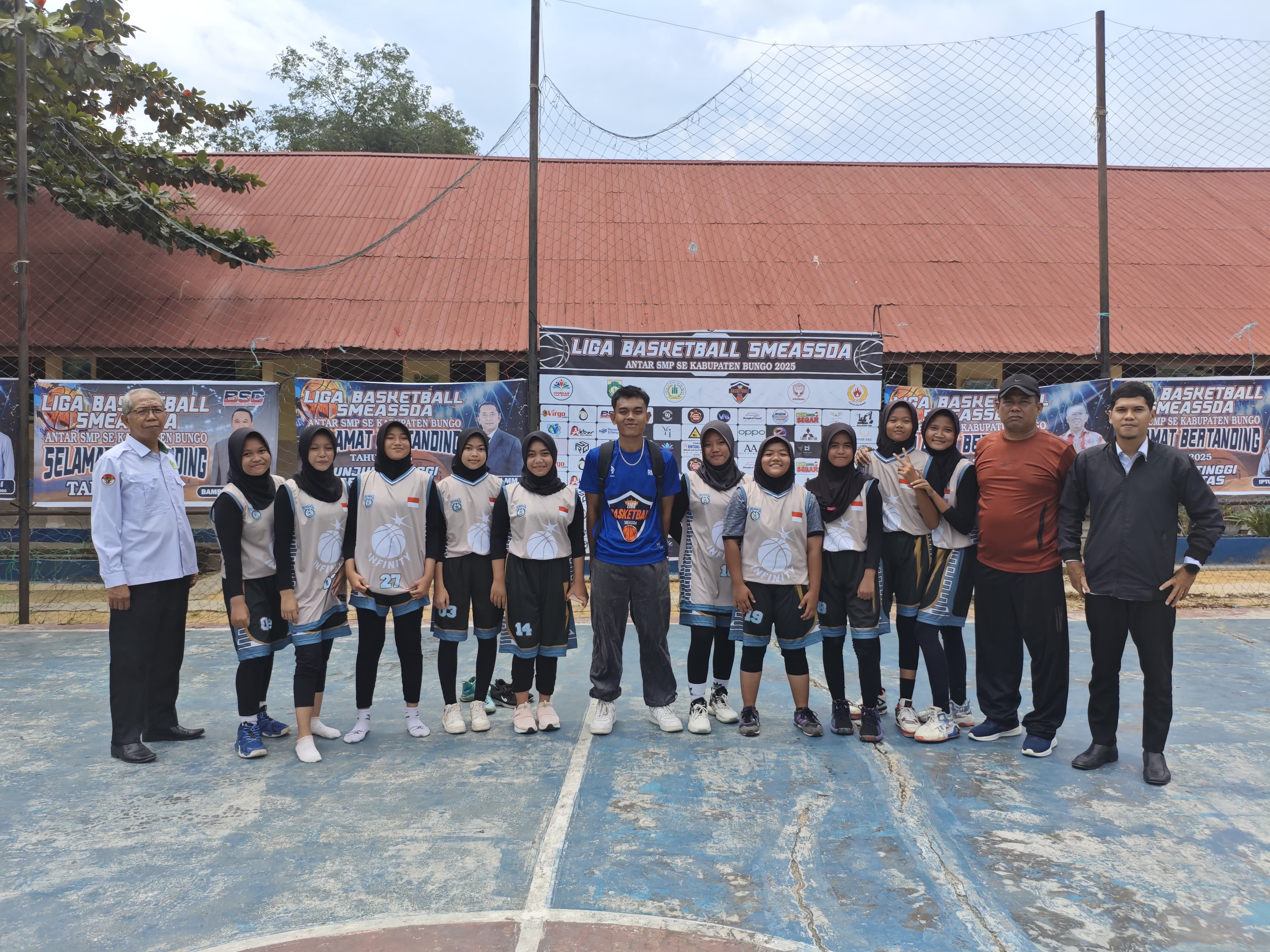 MTsN 2 BUNGO MASUK BABAK FINAL LIGA BASKETBALL SMEASSDA ANTAR SMP-SEKABUPATEN BUNGO TAHUN 2025 MTsN 2 BUNGO MASUK BABAK FINAL LIGA BASKETBALL SMEASSDA ANTAR SMP-SEKABUPATEN BUNGO TAHUN 2025