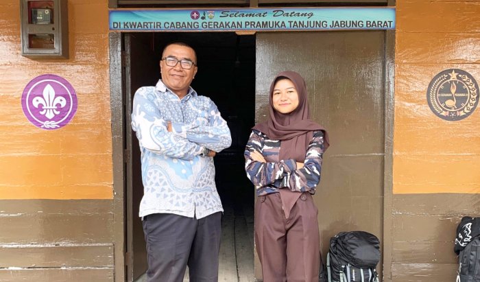 Kepala Madrasah Memberikan Dukungan Penuh Kepada Haura Lyvia Ramanza Kepala Madrasah Memberikan Dukungan Penuh Kepada Haura Lyvia Ramanza