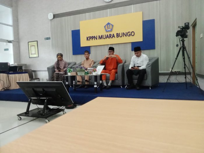 Bendahara MTsN 5 Tebo Ikuti Kegiatan LLAT di KPPN Muara Bungo Bendahara MTsN 5 Tebo Ikuti Kegiatan LLAT di KPPN Muara Bungo