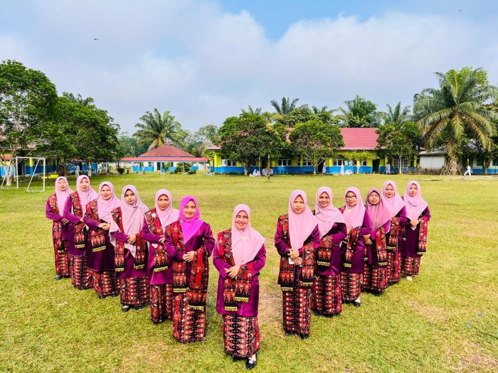 MTsN 5 Tebo Gelar Upacara Peringatan HUT Kabupaten Tebo ke-26 MTsN 5 Tebo Gelar Upacara Peringatan HUT Kabupaten Tebo ke-26
