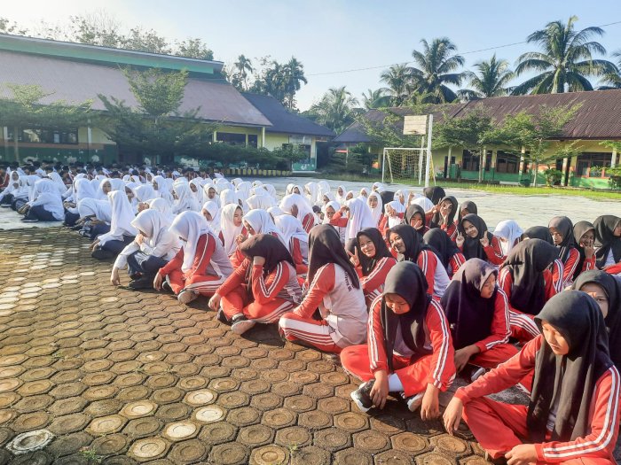 Semangat Tak Surut, Siswa MTsN 1 Bungo Siap Hadapi Hari Terakhir ASAT 2026 Semangat Tak Surut, Siswa MTsN 1 Bungo Siap Hadapi Hari Terakhir ASAT 2026