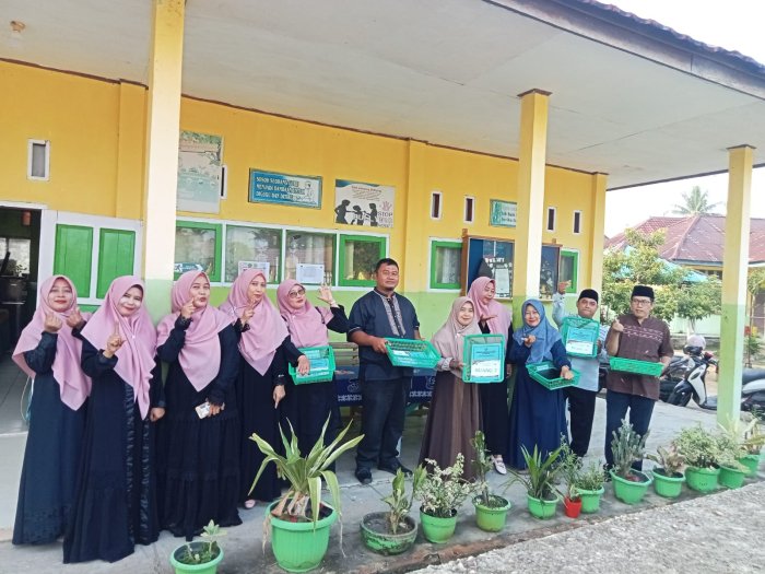 Jaga Konsistensi, Siswa MTsN 1 Batang Hari Lewati Hari Keempat ASAS Genap dengan Khidmat dan Disiplin